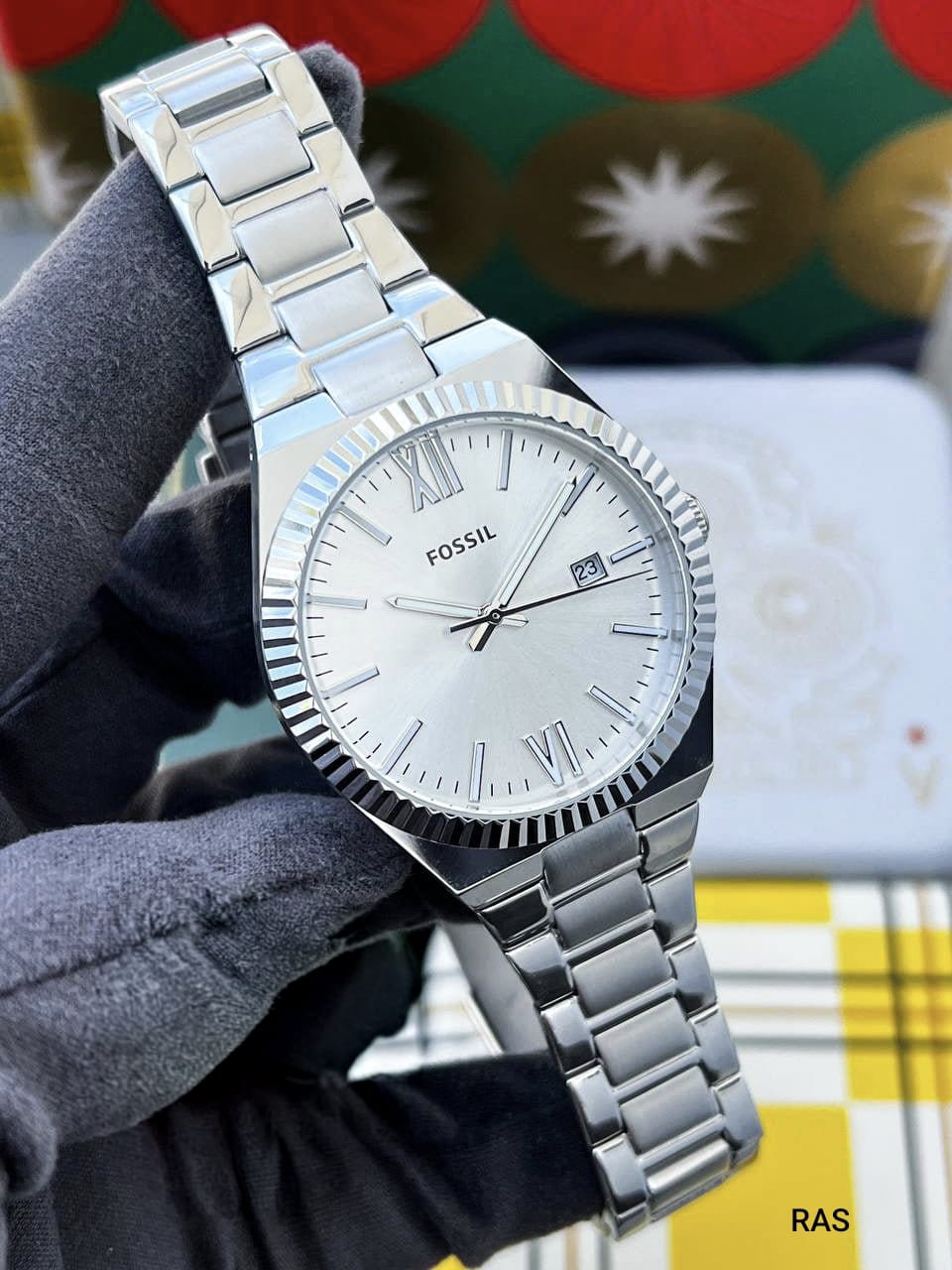 Reloj Fossil Scarlette Plateado - Vista del reloj