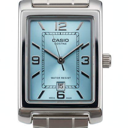Reloj Casio rectangular — macro esfera números arábigos