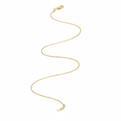 Cadena oro 18k sobre fondo blanco – foto de producto