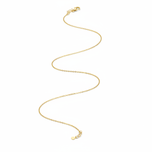 Cadena oro 18k sobre fondo blanco – foto de producto