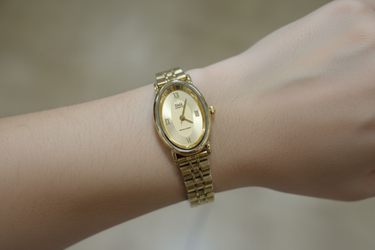 Reloj en muñeca femenina