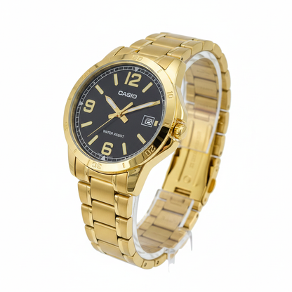 Casio Dorado Deportivo REF 18394 - ángulo 45 grados fondo blanco
